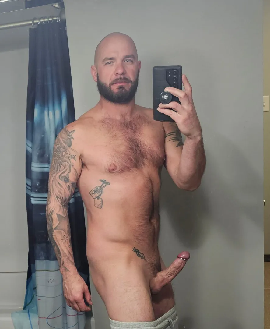 Frisky Friday! posted by urnextdoordaddy7