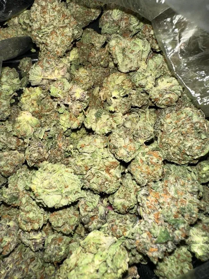 Frozen Grapes posted by LookoutLookout007