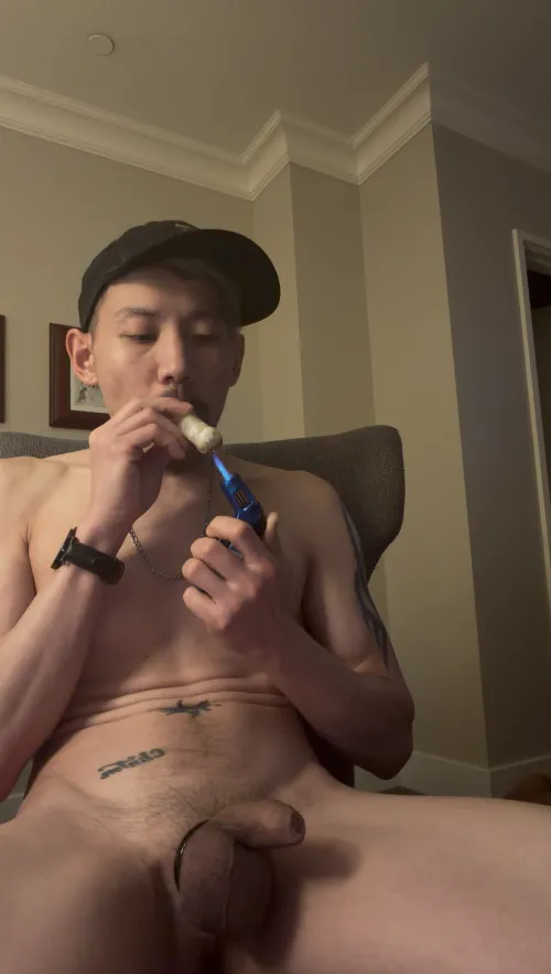 Fuck it☁️ Clouds all night. Getting hornyWho’d cum hard with me? by waderickpdx