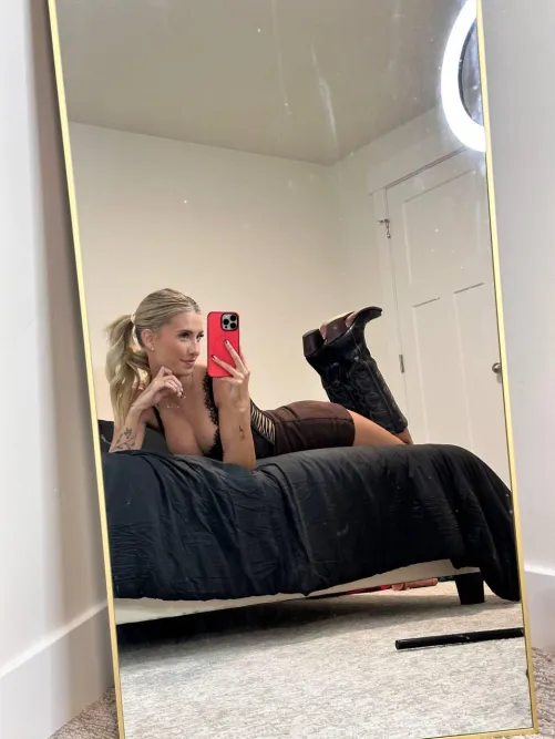 Fuck me raw, there's no other options by aria_adams