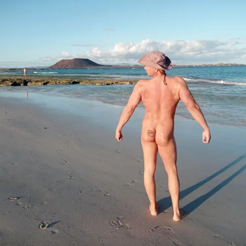 Fuerteventura view of Lobos Island by VictorianHole