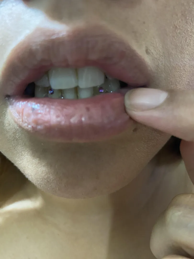 Full lips always lubricated posted by Tastybabyyy888