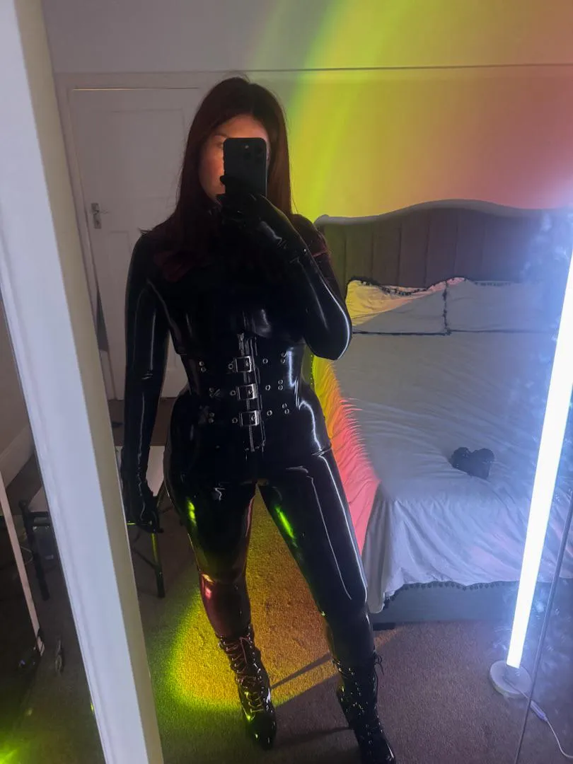 full rubber posted by shnystar