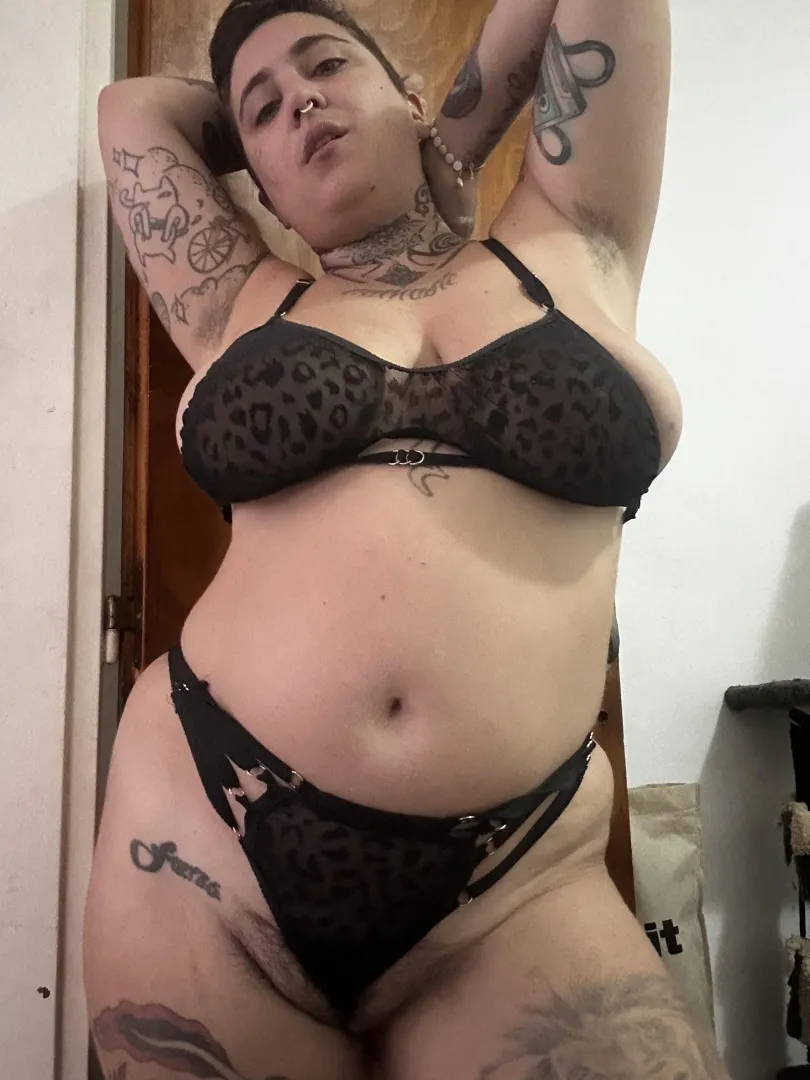 Fully hairy and juicy posted by tatooedwitch