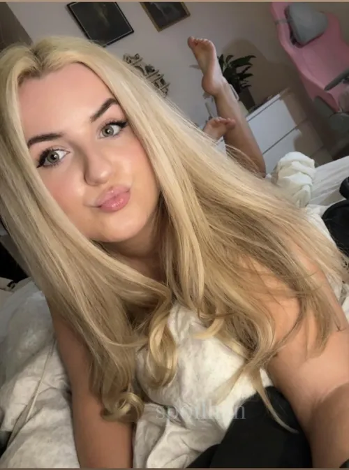 Funding My life is ur sex life by polkadotrourke