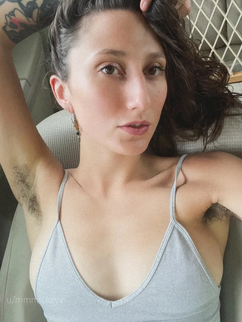 fuzzy pits :) posted by mmmickeyy