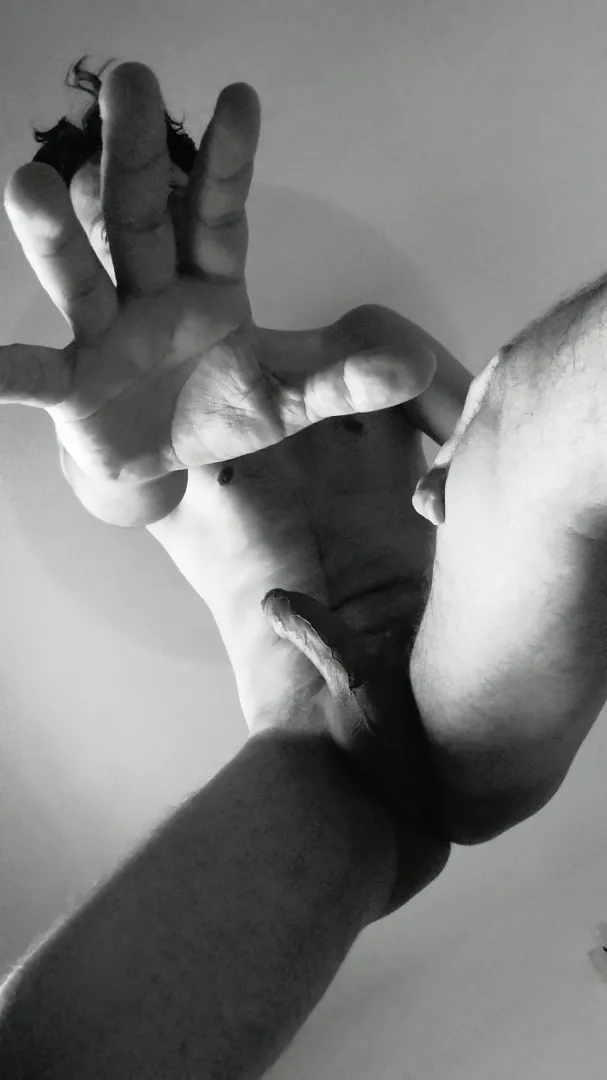 Garb my hand posted by Individual_Rich_2810