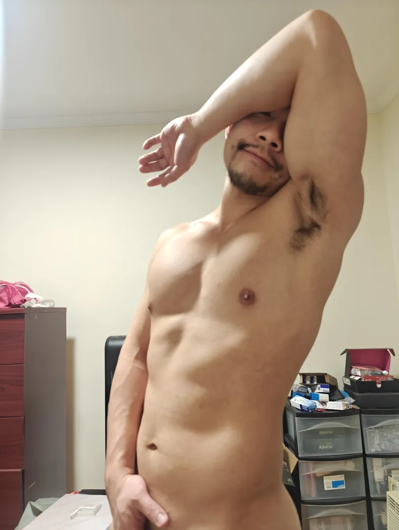 Gaysian in NYC 36 looking for bwc or big brown cock  posted by kandobaka