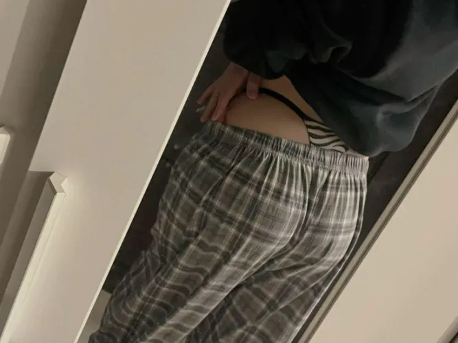 [GBR] (Eng) #London 19 +online First time posting here, don’t know what to expect :3 by monster-gur