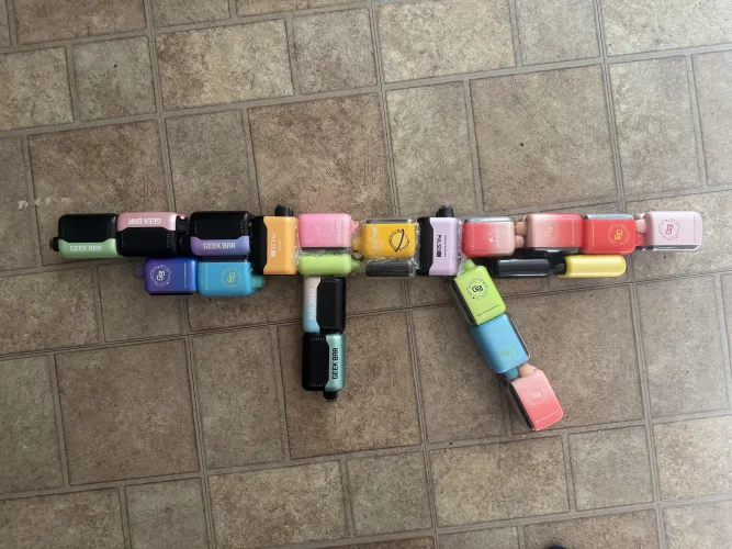 Geek Bar gun by DigitalDetachment