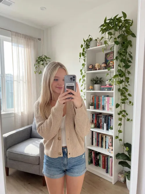 geeky,classy and a little sassy by sasssyophelia69