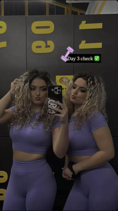 Gemenele de pe tik tok by BeeProud699908