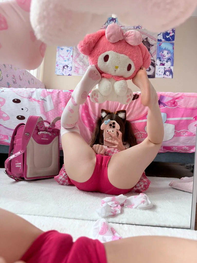 Gentle pets for your good puppy or straight to breeding her full? posted by Quick_SilverElodie