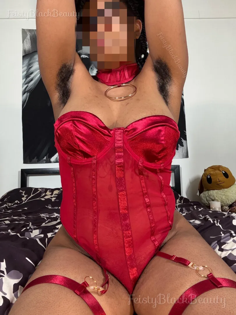 Get a whiff of my hairy pits posted by FeistyBlackBeauty_