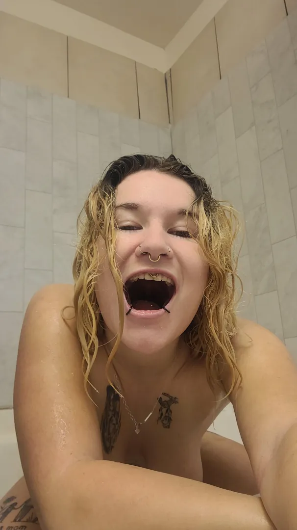 Get inside of my mouth tiny {f} posted by sinning_angel6