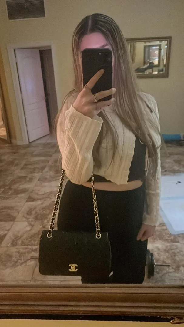 get on ur knees & serve me! pathetic beta posted by JuicyJules18