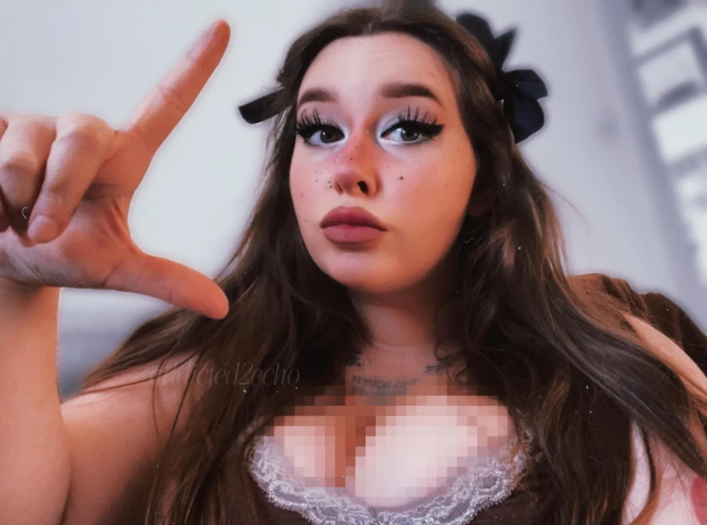 get on your knees and wait for your next commands. ~ posted by addicted2echo