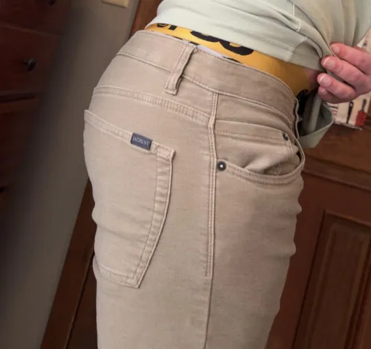 Get the booty by PlayboiKetchup