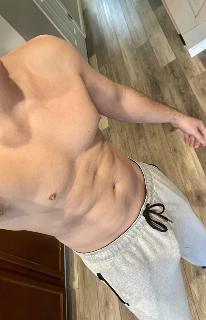 Getting close to the last few days for grey sweats as it’s warming up!! posted by 99donutsonthewall