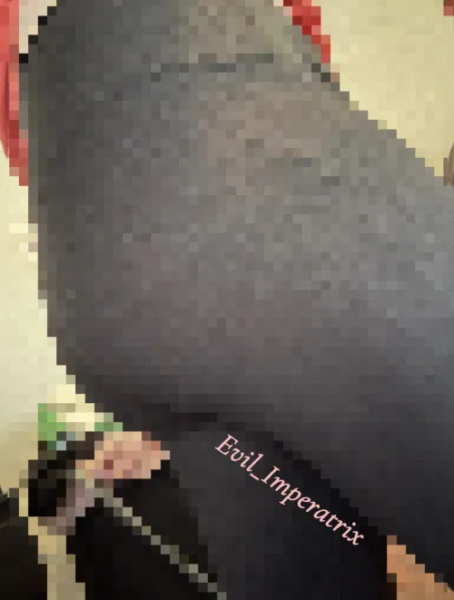 getting off to my pixelated ass? Unbelievable by evil_imperatrix