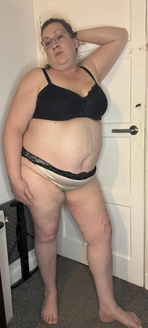 Getting ready posted by SiobhanBBW