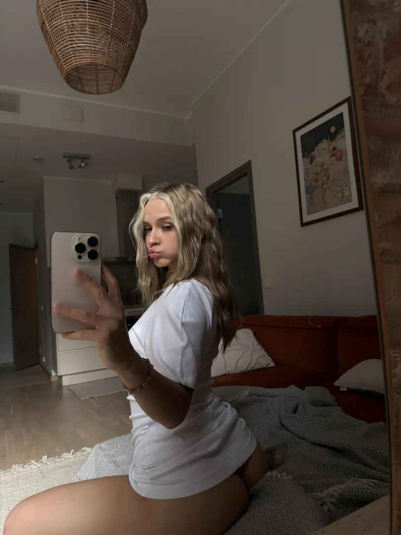 Gfe available posted by LucyceClara