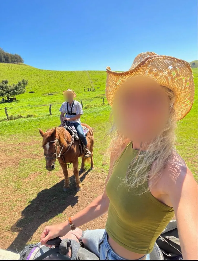 Giddy up  posted by SlipperyBrisket89