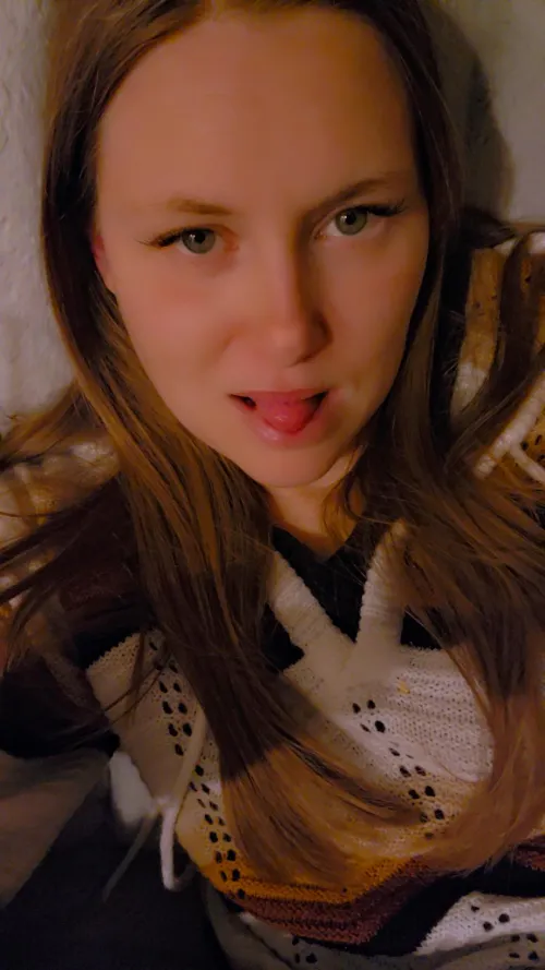 Ginger girls hit harder  by Cissnei_