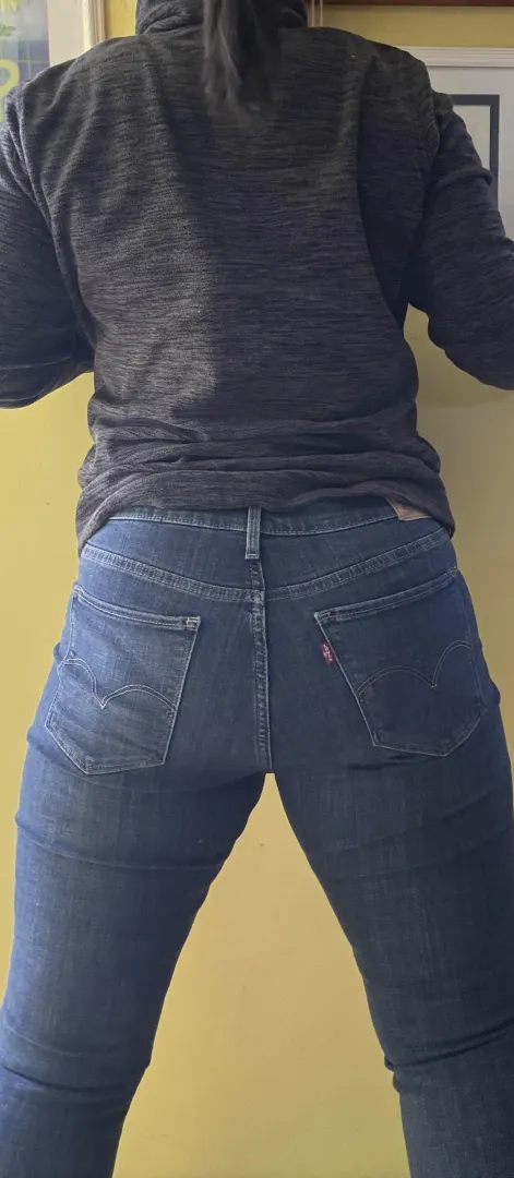 Give it a spank posted by Pretty-Version7396