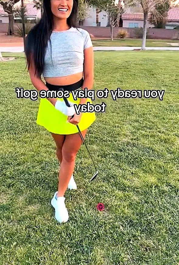 Give me a kiss  posted by sunshinegolfxo