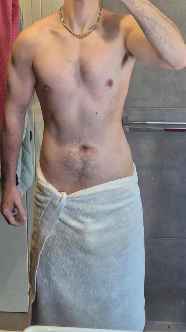 Give [m]e a reason to drop the towel.... posted by Content-Afternoon39