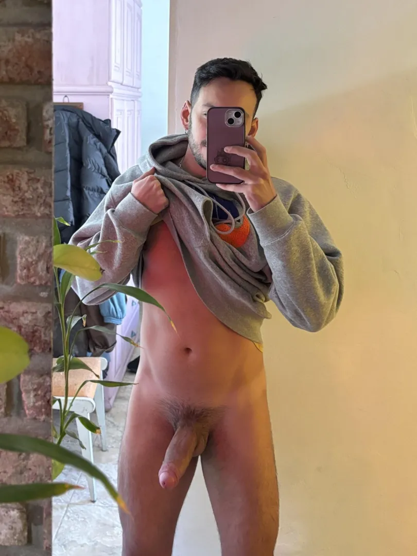 giving you a reason to stare posted by Penelone_Bakerr