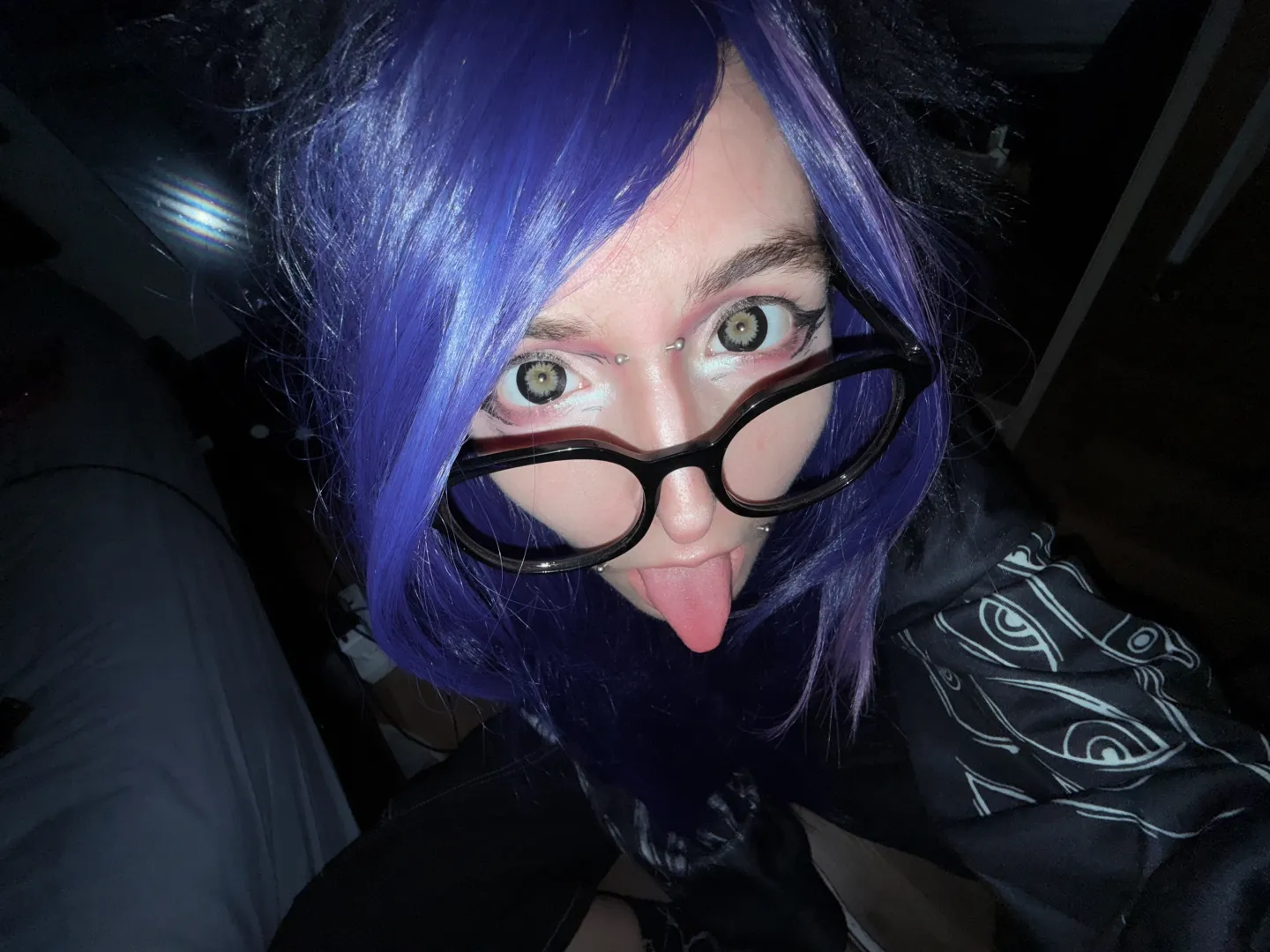 glasses for more style and sexiness posted by kawaiiipunk