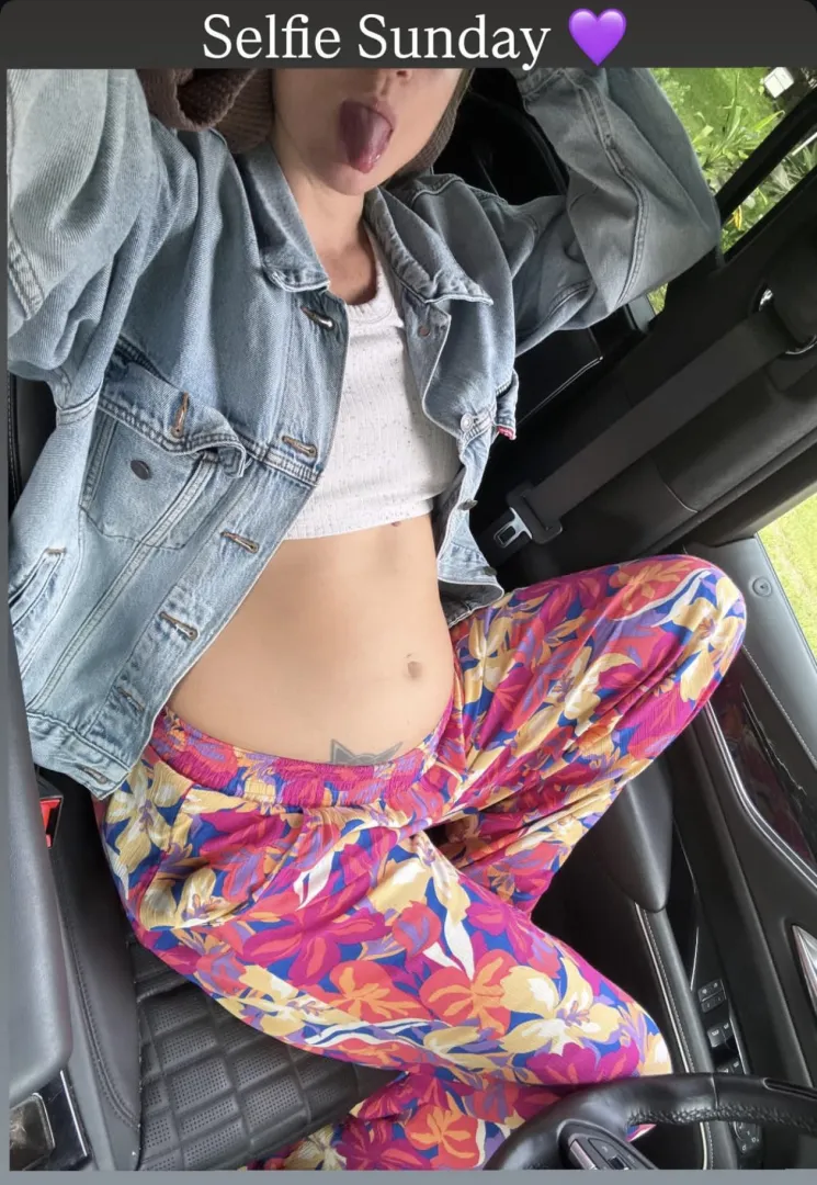 Glowing posted by dark_magician24