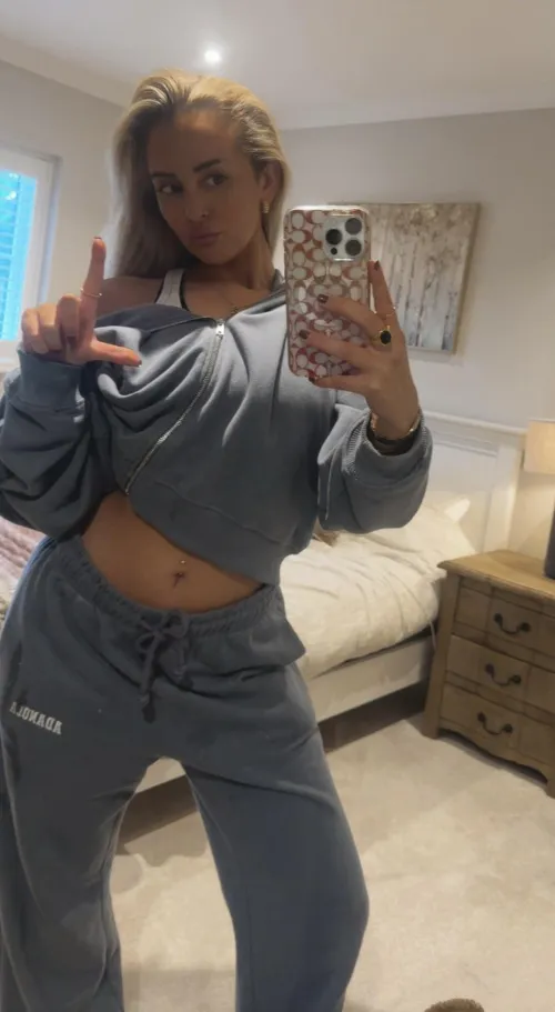 Go dumb for me by MistressGxxx