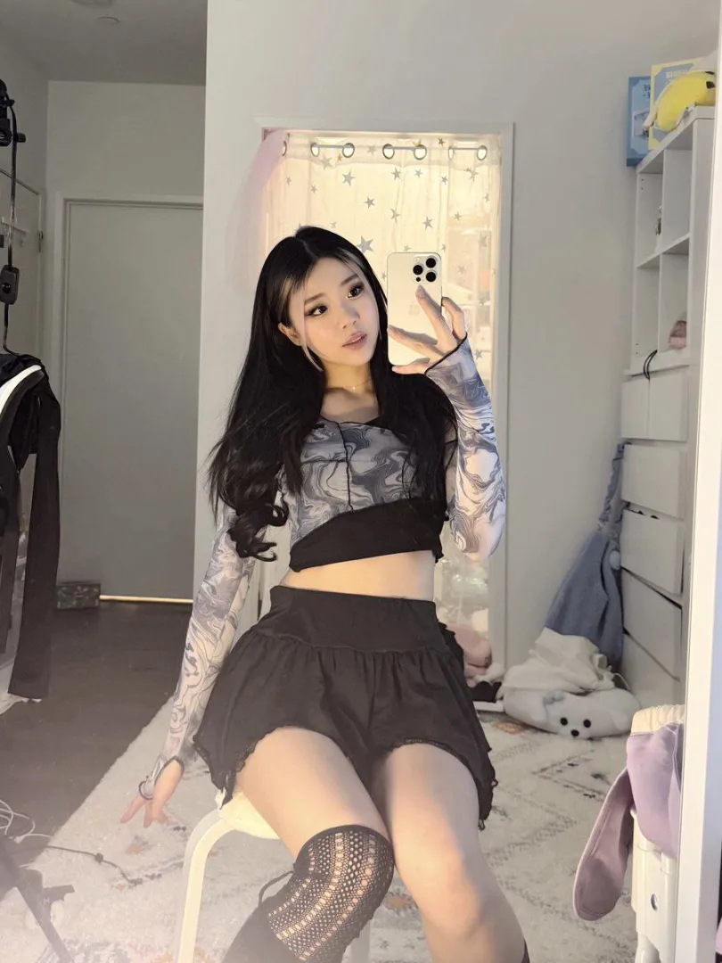 Goddess Jaime posted by Worth-Spot7437