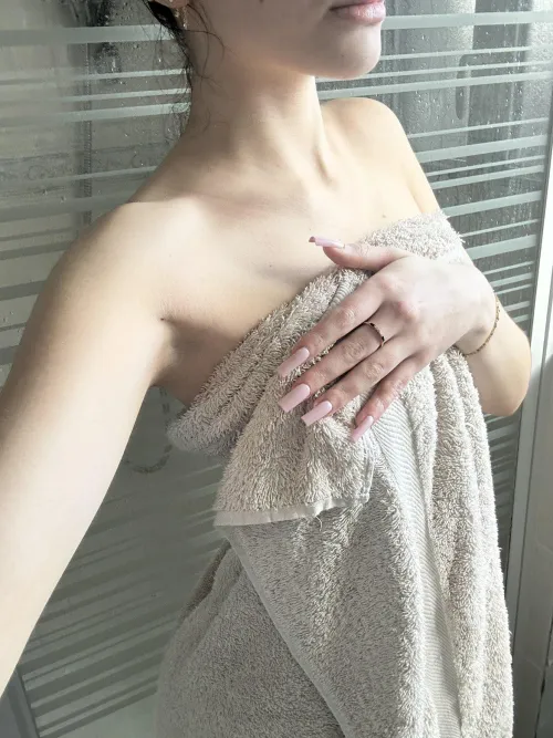 Goddess needs a pathetic loser to tease and humiliate because she's bored. by Godess_444