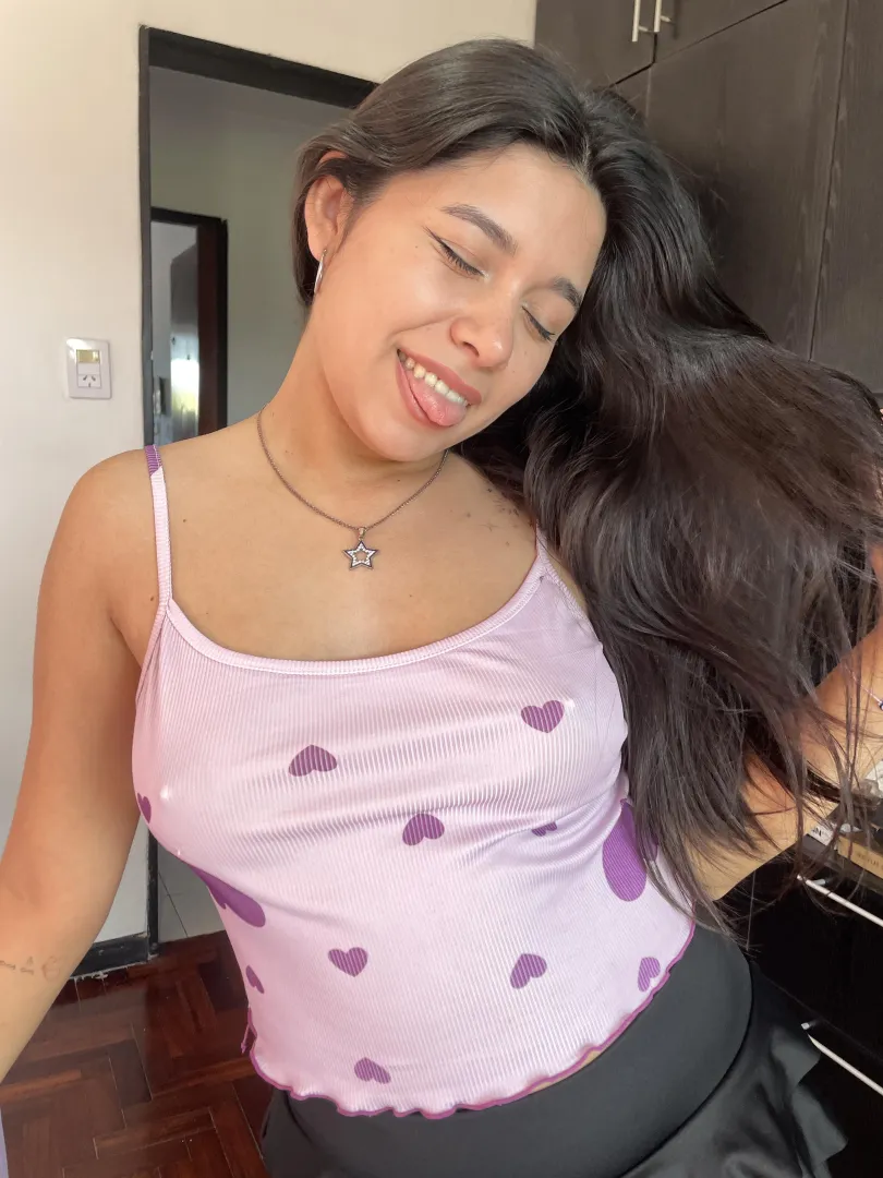 Going braless is the most comfortable choice posted by Ithakeemphila