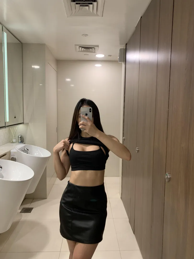 Going out for lunch posted by jennniebunnnie