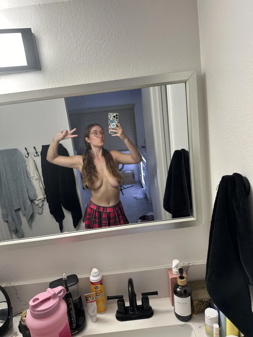 Going thru my camera roll  posted by ItsMeEmmaRainey