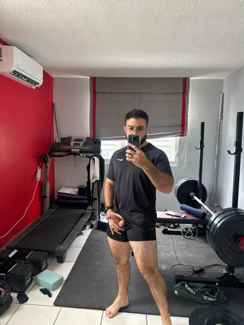 Gonna hit a quick lift, any recommendations? by Hot_Substance_5036