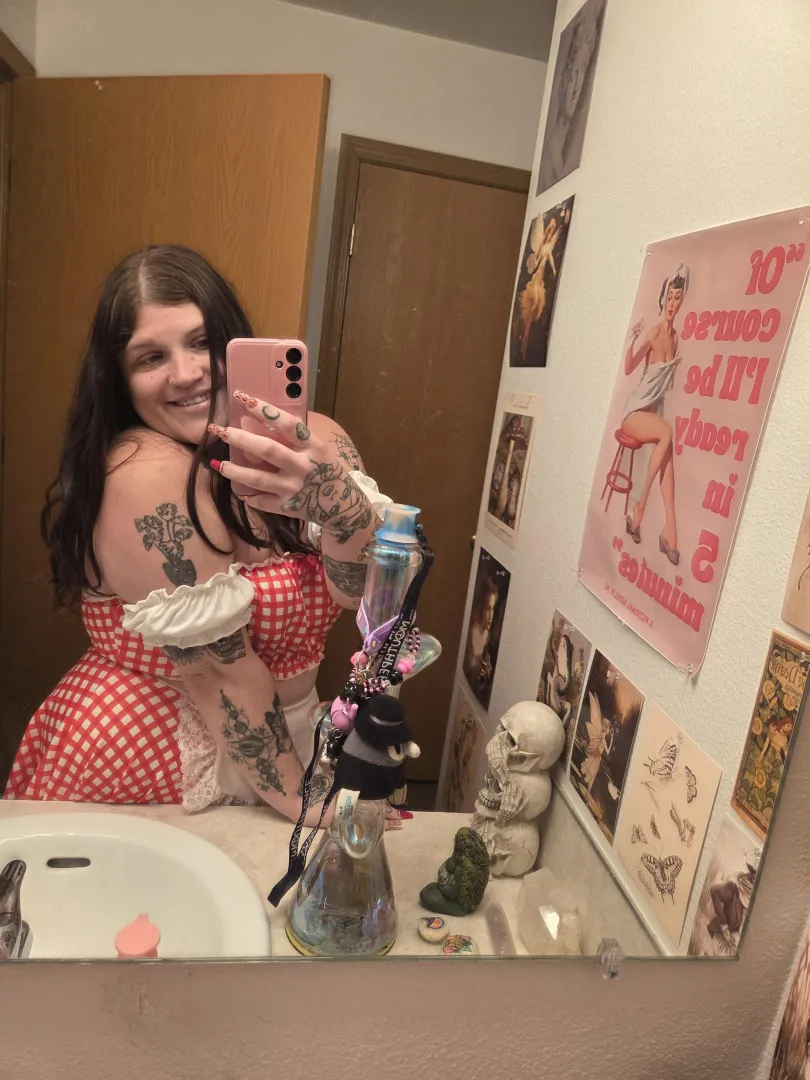 Good afternoon naughty tokers posted by cannakweeen