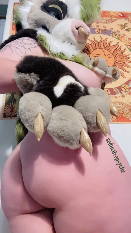 Good boys spoil, bad boys get ignored  by SeductivePsyche