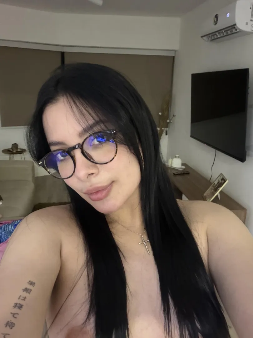 Good girl face posted by Sky0red