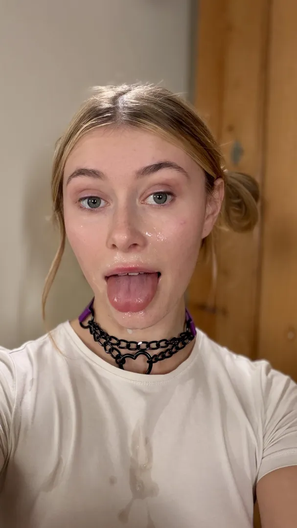 Good girls with collars on get big loads posted by Princess-Rae