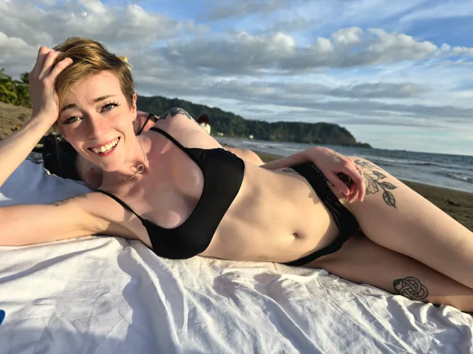 Good morning! Do your affirmations today!✨ 50% off XXX OF  daily posts, no chatters, & truly exclusive content  Piss stuff on Fansly  Talk dirty with me on Sextpanther links in comments  by littlerosexo