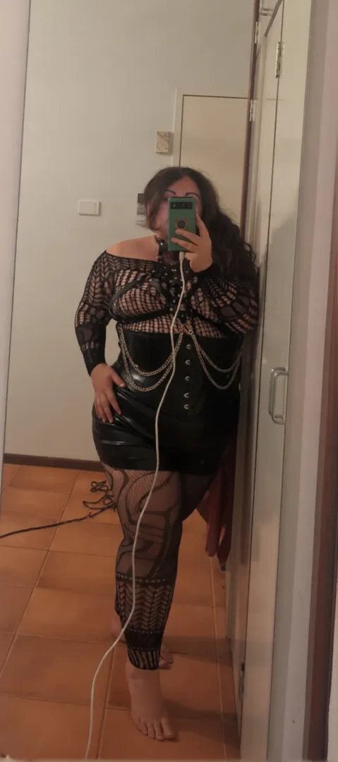 Good morning ☀️ (F) posted by Latex_Lu_x