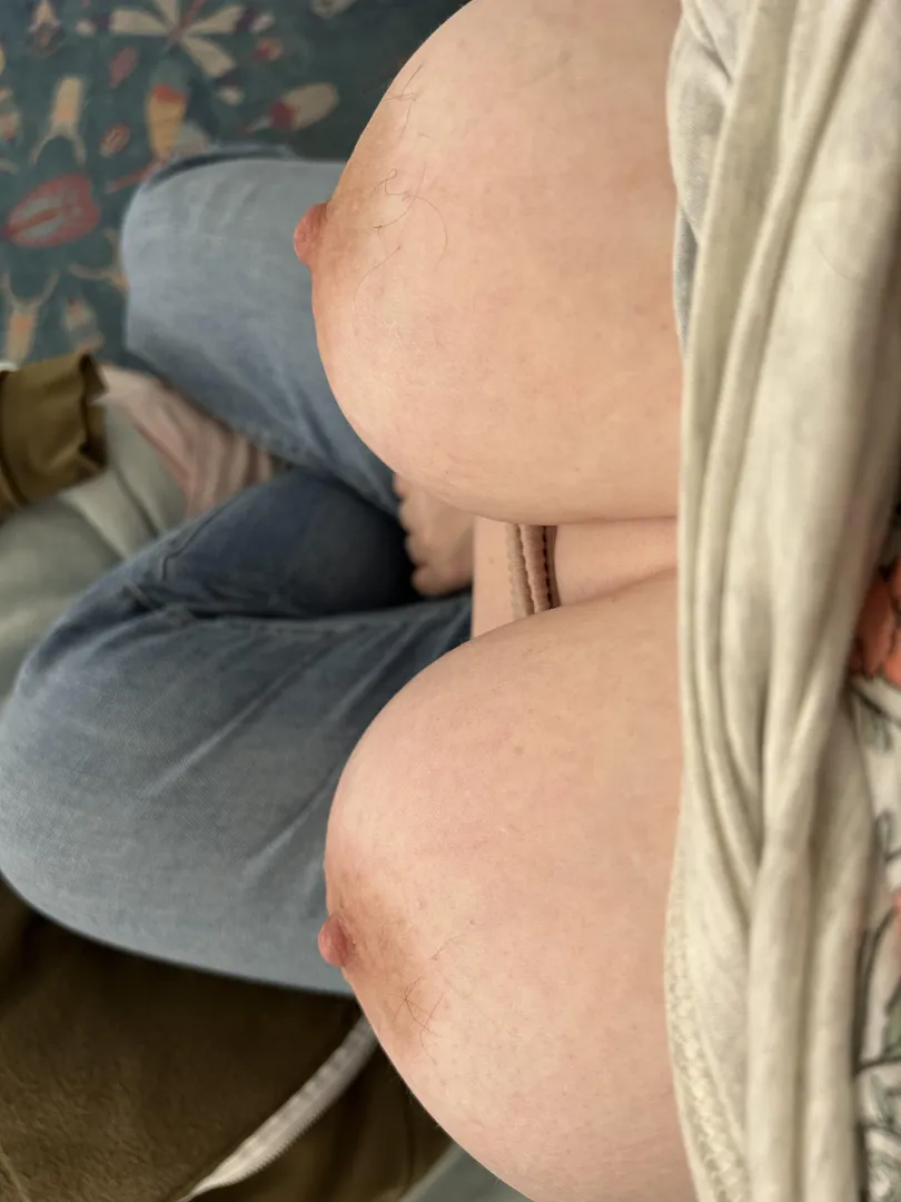 good morning from me and my hairy nips ☺️ posted by 420nymphh