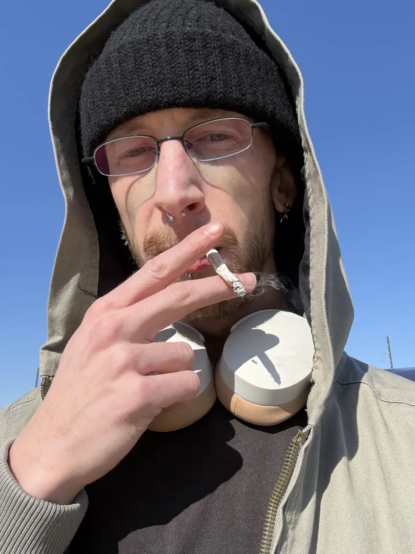 good morning kiddos, don’t forget to smoke today posted by dream_gaze