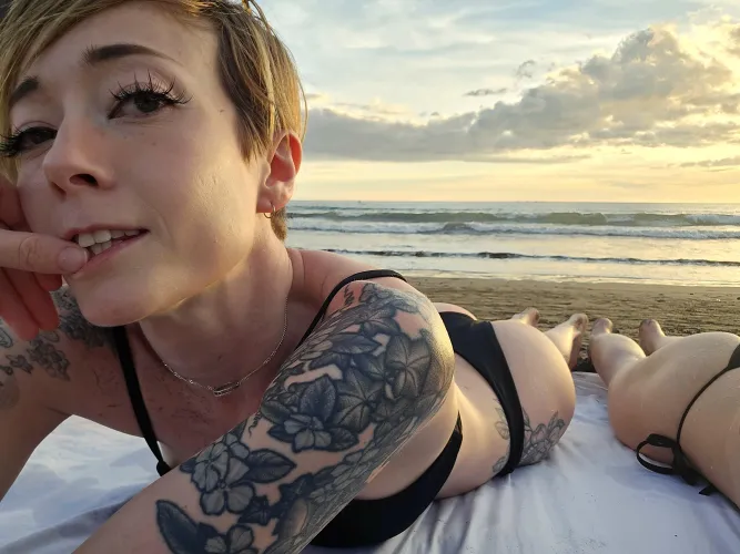 Good morning! Listen to your favorite song today!✨ Costa Rica day 9 50% off XXX OF  daily posts, no chatters, & truly exclusive content  Piss stuff on Fansly  Talk dirty with me on Sextpanther links in comments  by littlerosexo